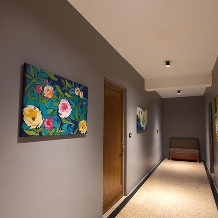 Hotel Sri Nanak Continental Delhi  Eksteriør billede