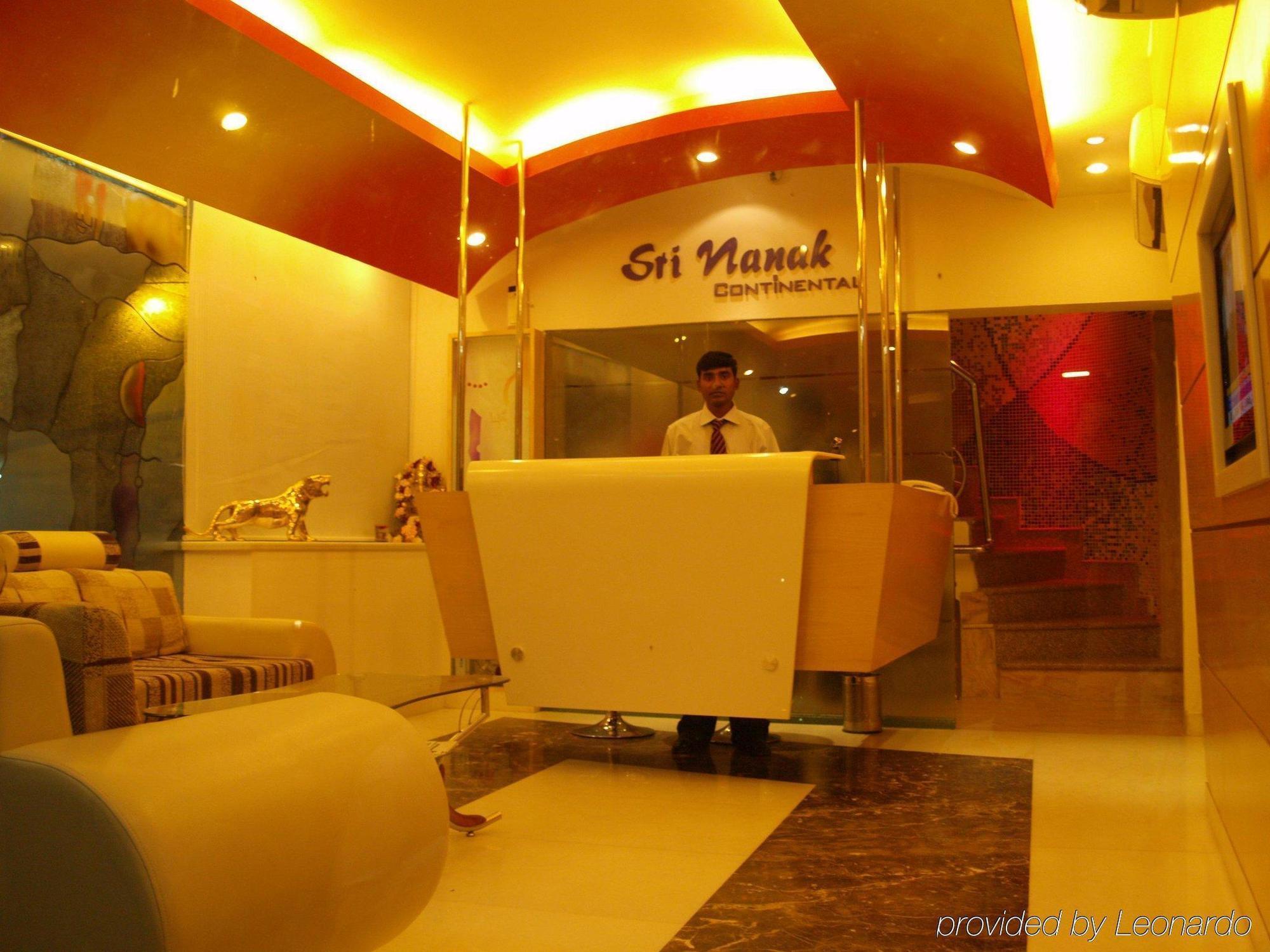 Hotel Sri Nanak Continental Delhi  Interiør billede
