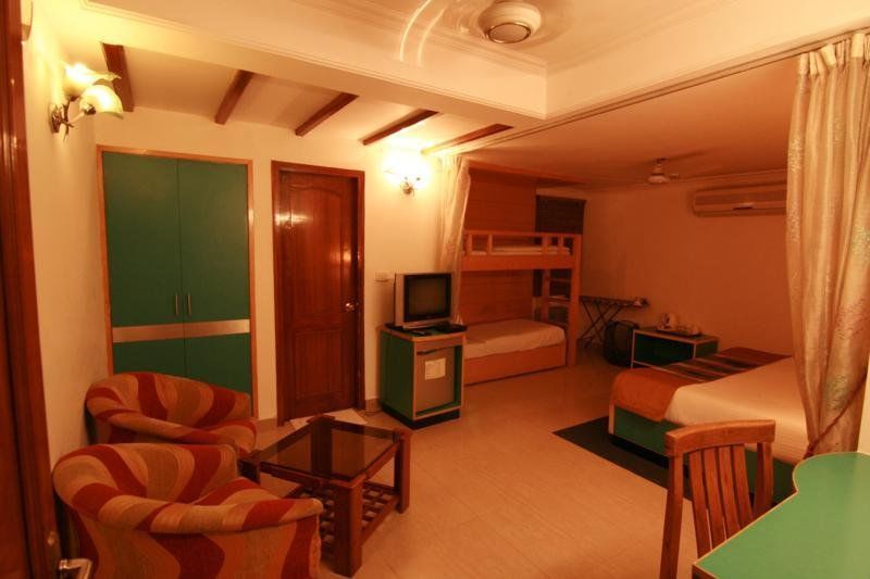 Hotel Sri Nanak Continental Delhi  Værelse billede